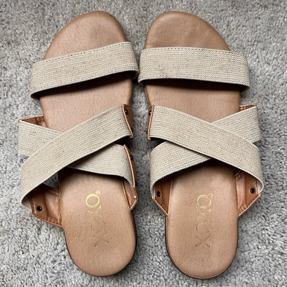 Women’s Tan Sandals